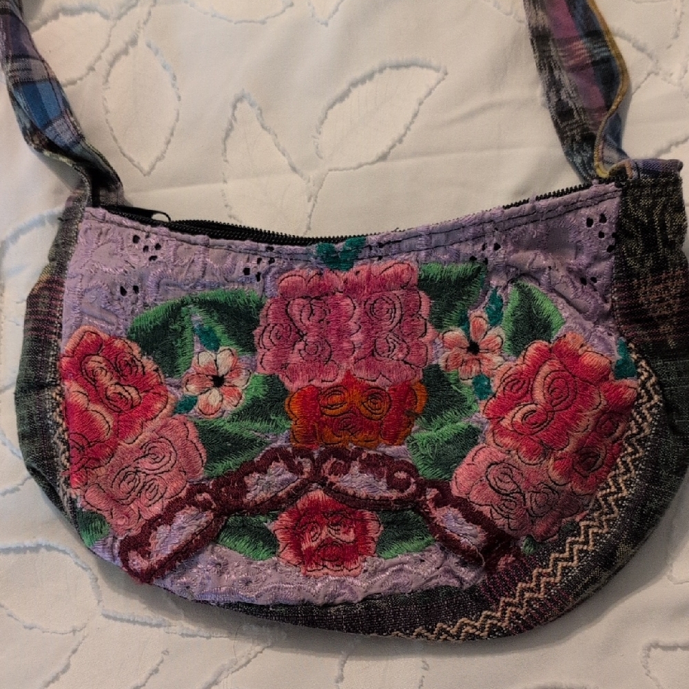 Floral Embroidered Women's Bag